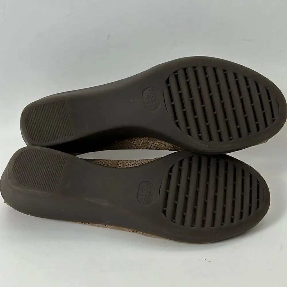 The Flexx Women's Wedge Sandal skirt heel size 8.5 peep toe